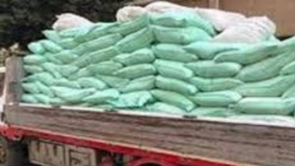 ضبط 4 أطنان دقيق مدعم قبل تهريبهم للسوق السوداء