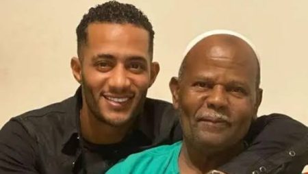 راجل طيب وجميل.. جوري بكر تنعي والد محمد رمضان