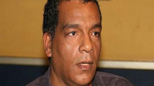 محمد هنيدي ينعى المؤلف أحمد عبدالله: هتوحشني يا صديق عمري