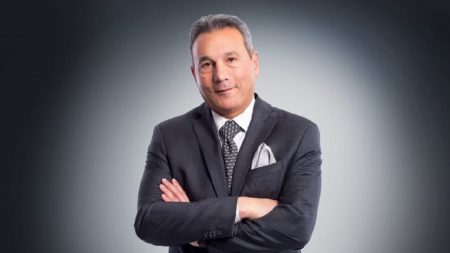 محمد الإتربي: من المتوقع زيارة 5 ملايين سائح للمتحف المصري الكبير