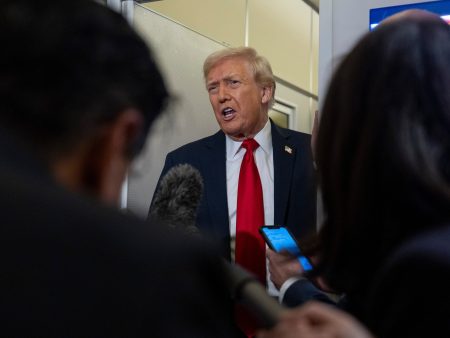 ترامب يسحب دعوة جنوب أفريقيا لحضور قمة العشرين بسبب ادعاءات إبادة جماعية كاذبة.