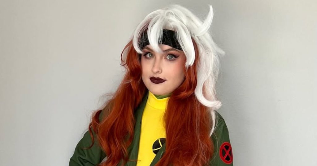 ابنة آنا نيكول سميث دانيلين بيركهيد تذهب إلى “المارقة” في عيد الهالوين في صورة جديدة نادرة