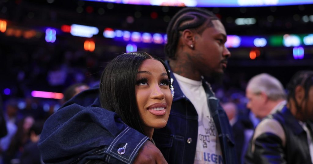 تسلسل علاقة كاردي بي وستيفون ديجز: من ليالي ميامي إلى الطفل رقم 1