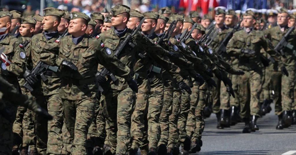 “التجنيد الطوعي والإلزامي”.. خيار أوروبي في سيناريوهات مواجهة روسيا