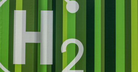 رئيس أكوا باور: الطاقة اللازمة للذكاء الاصطناعي الأوفر عالمياً ستكون سعودية