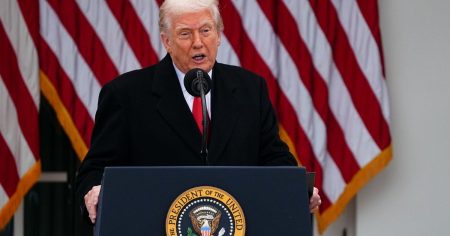 ترمب يتعهد بـ”وقف دائم” للهجرة من دول العالم الثالث