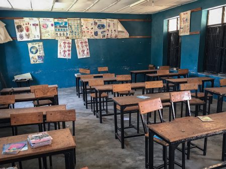 نيجيريا: إفادة بفرار 50 طالبًا اختطفهم مسلحون من جماعة مسيحية.