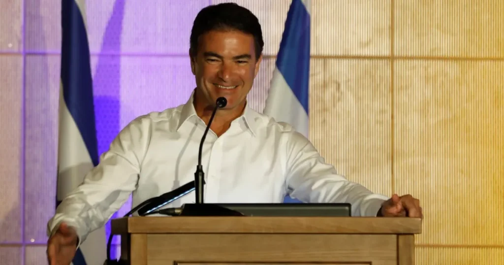 مدير الموساد السابق: ادعيت أنني تاجر أرجنتيني لتجنيد لبناني أوصلنا إلى عماد مغنية