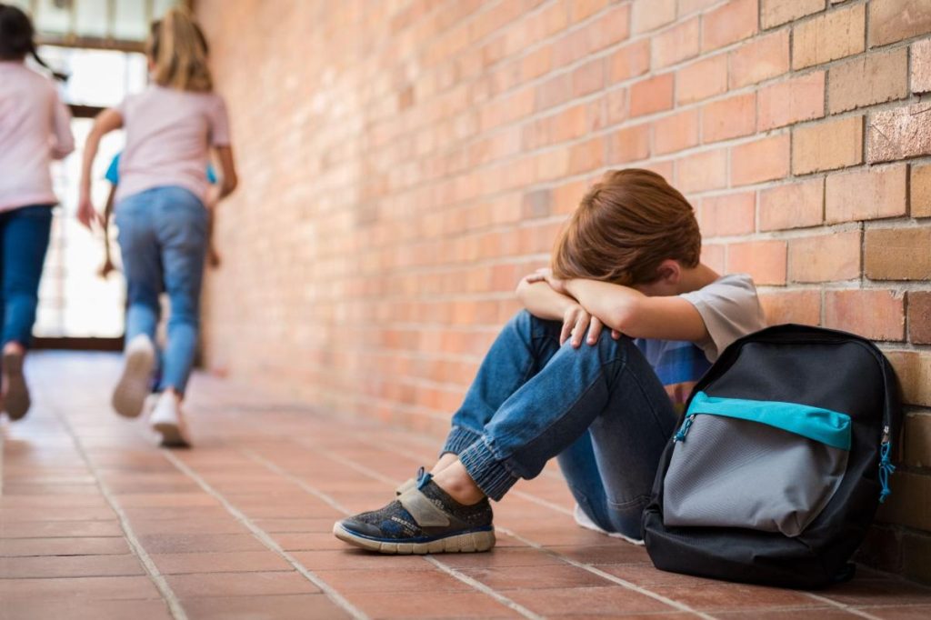 عزيزي آبي: أطفال آخرون لا يرغبون في التعامل مع ابني البالغ من العمر 7 سنوات.