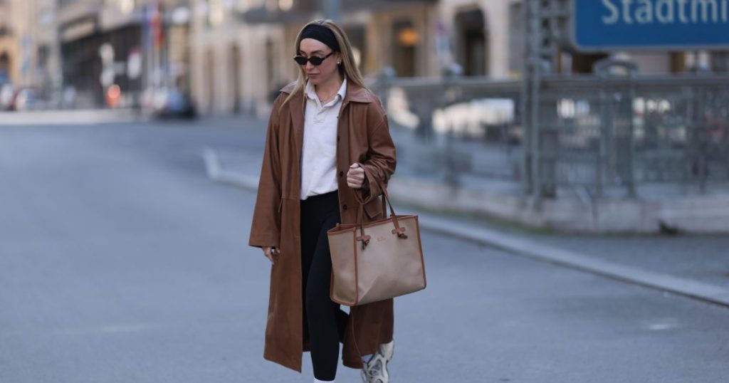 انتبهوا أيها الأمهات المشغولات! أنت بحاجة إلى 15 كنزات وبنطلونات وأطقم أنيقة يمكن ارتداؤها في أسرع وقت ممكن