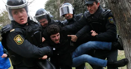 أذربيجان.. الشرطة تداهم منزل معارض وسط تحقيقات بشأن محاولة انقلاب