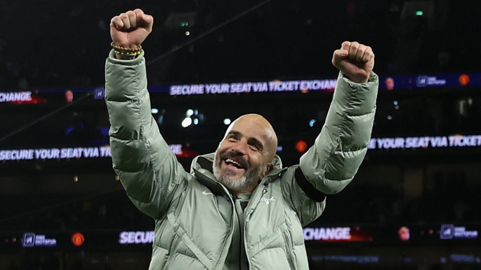 تشيلسي وأرسنال: ماريسكا يرى تطورًا في أداء البلوز، وأرتيتا يرفض الحديث عن اللقب.