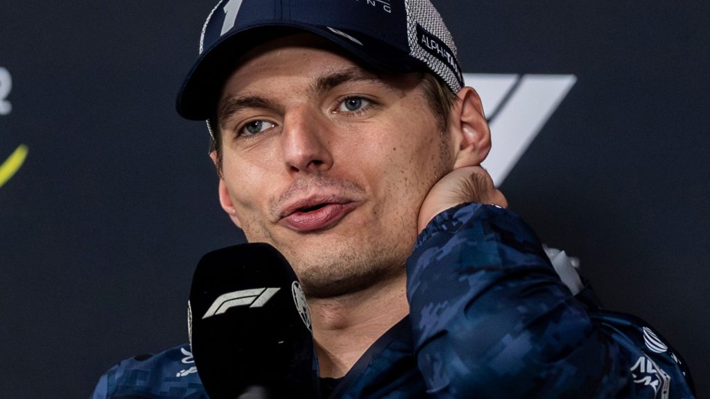 ماكس فيرستابن: سيباستيان فيتل يحلل تفوق سائق ريد بُل في سباق (الفورمولا 1) على نوريس وبياستري.