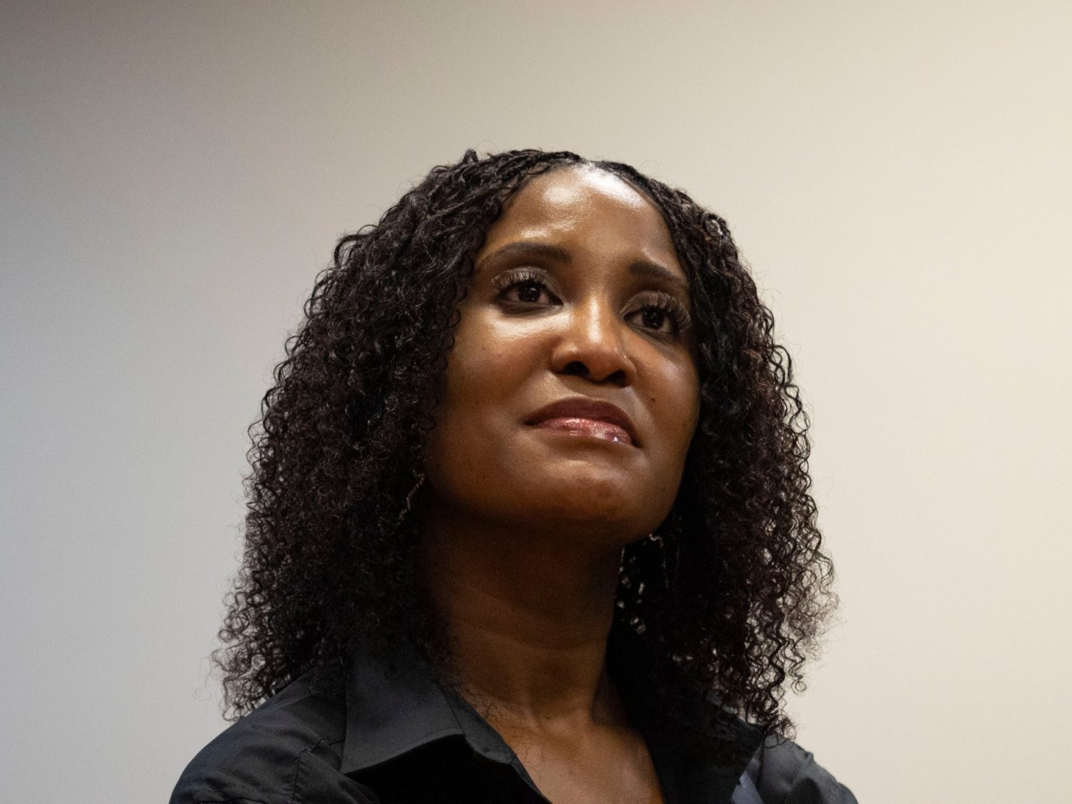 ابنة الرئيس الجنوب أفريقي السابق زوما تستقيل من البرلمان على خلفية مزاعم حول الحرب في روسيا.