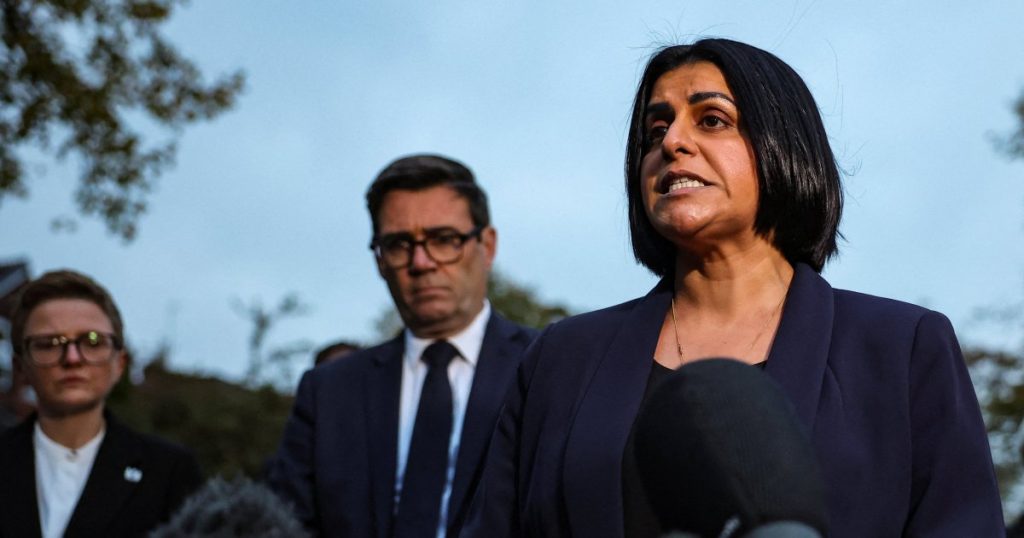 المملكة المتحدة تقيّد تأشيرات الكونغو الديمقراطية وتعلن اتفاقيات لإعادة المهاجرين مع أنغولا وناميبيا.