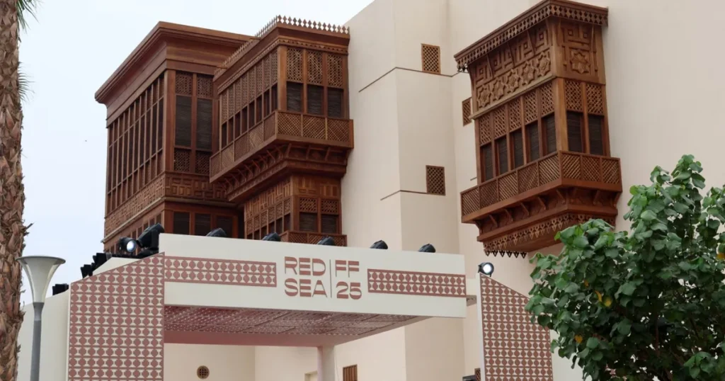 عروض أولى وجلسات حوارية لنادين لبكي وشون بيكر في اليوم الرابع من “البحر الأحمر”