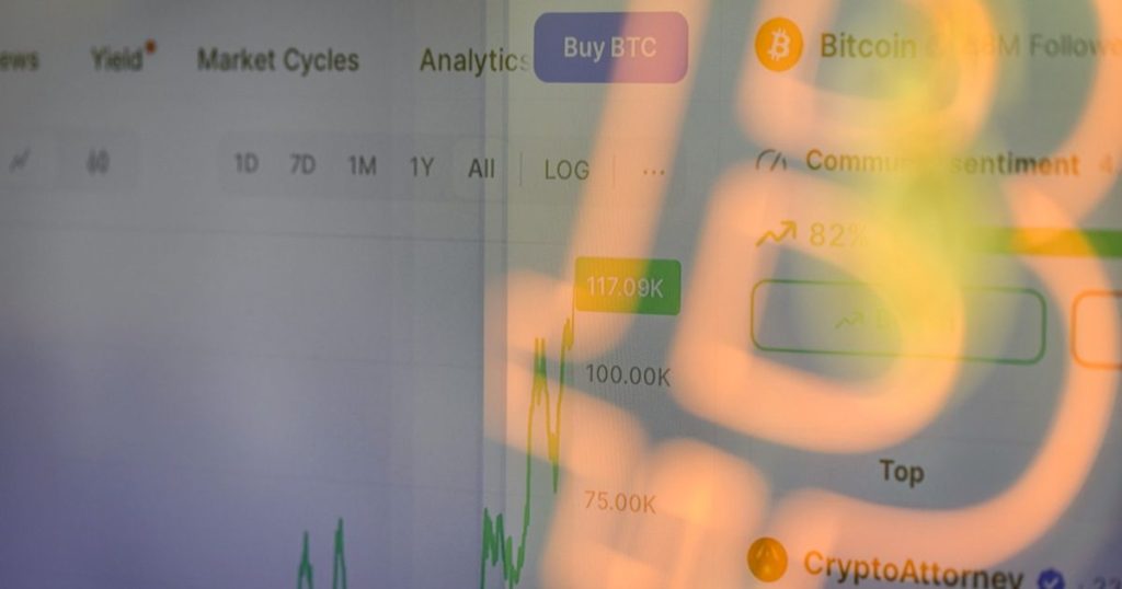 متداولو بتكوين يحصّنون مراكزهم تحسباً لشتاء العملات المشفرة