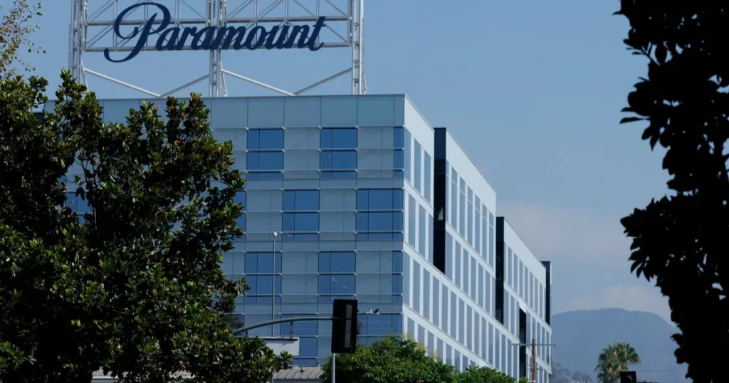 وارنر براذرز ” ترفض عرضاً جديداً من “باراماونت”.. وتتمسك بـ”نتفليكس