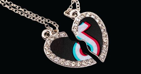 مؤثرون أستراليون صغار ومراهقون يودعون وسائل التواصل الاجتماعي.