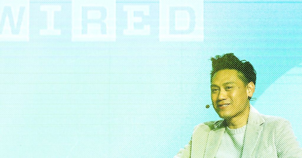 مخرج “ويكد” جون م. تشو يتحدث عن جمال الفن في عصر الذكاء الاصطناعي.