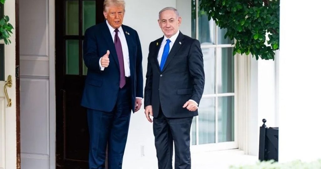 ترمب: لا بد من نزع سلاح “حماس”.. وإعادة إعمار غزة تبدأ قريباً