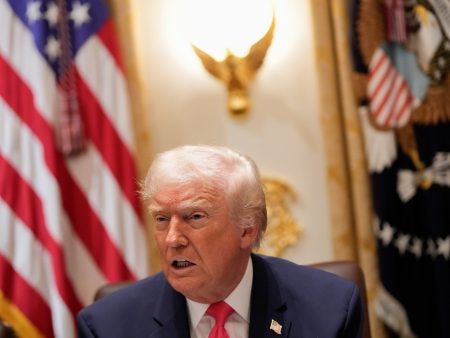 الخوف من الأجانب يحكم العالم.