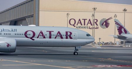 “الخطوط القطرية” تعين حمد الخاطر رئيساً تنفيذياً خلفاً لبدر المير