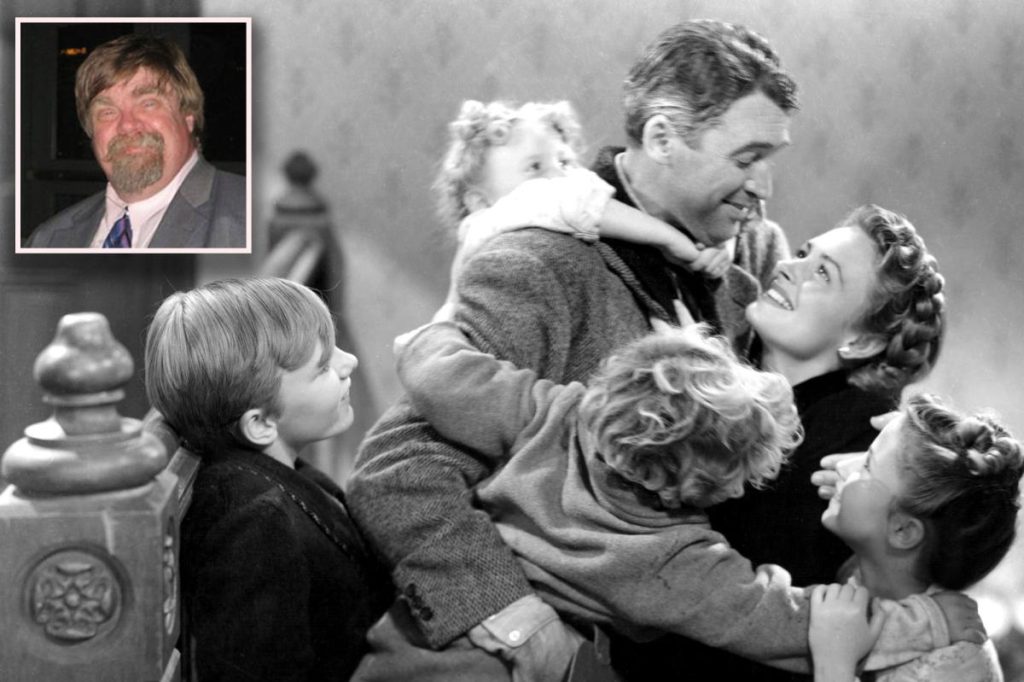 أستاذ جامعي يزعم وجود عنصرية في فيلم “It’s a Wonderful Life” الكلاسيكي.