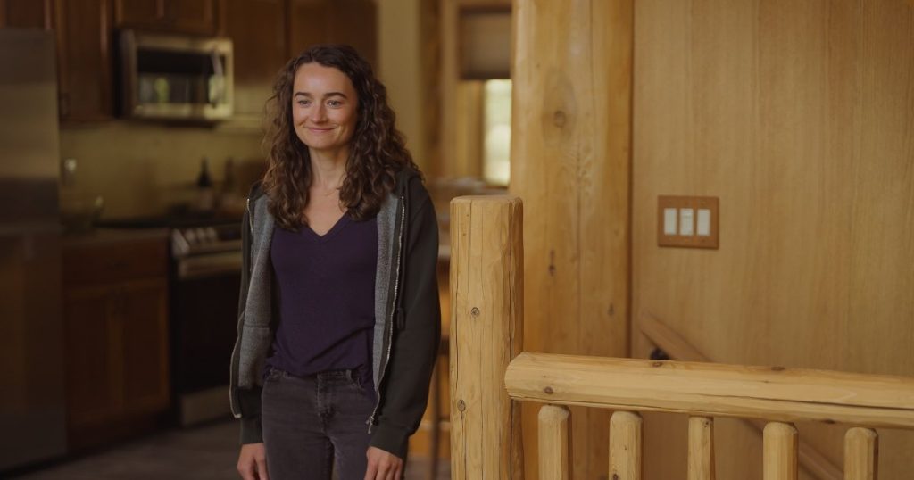 يصدر فيلم “يونيفرسال” (Universal) الأخير للممثلة كيلي ماك، نجمة مسلسل “الموتى السائرون”، بعد 4 أشهر من وفاتها بسبب ورم الدبقي.