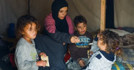 الأمم المتحدة تتبنى قراراً ضد التجويع والتهجير في غزة.. وواشنطن تصفه بـ”المسيّس”