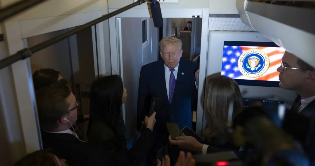 ترمب يتحدث عن “فرصة جيدة” لاتفاق ينهي حرب أوكرانيا.. وزيلينسكي يطالب بضمان السيادة