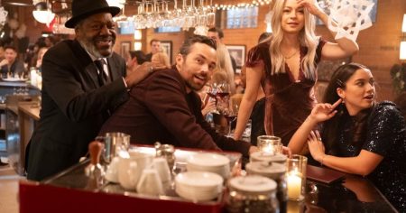 يُعرض حاليًا مسلسل (This Is Us) بديل ناجح على نتفليكس، ويحظى بإقبال كبير.