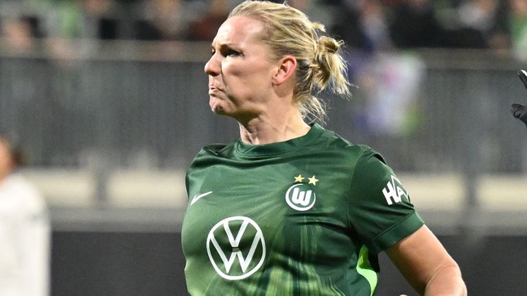 Alexandra Popp celebrates her opening goal against Chelsea