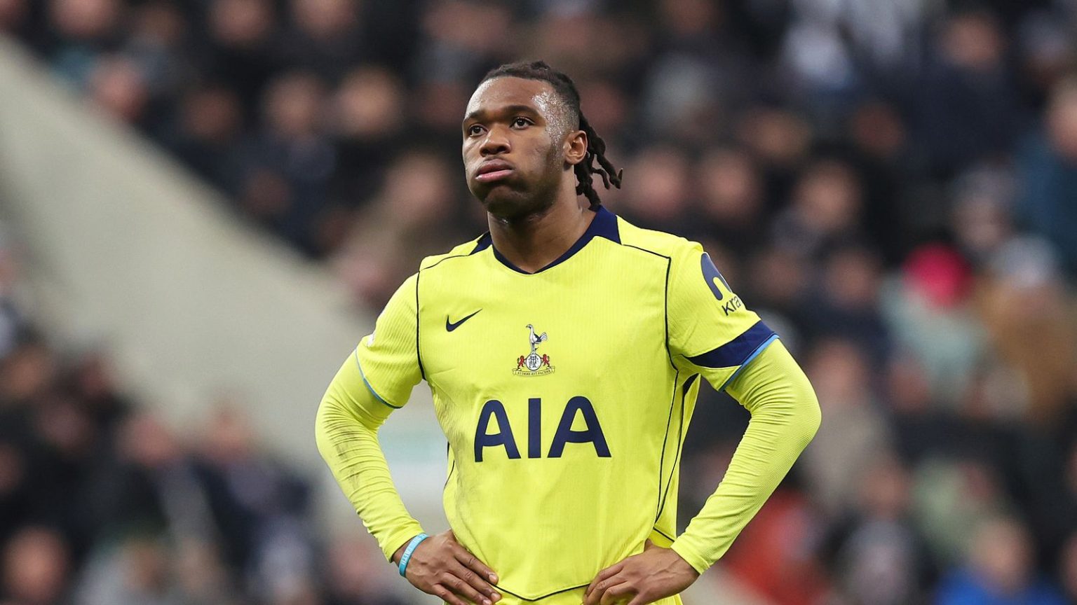 لا تزال مشاكل توتنهام هوتسبير قائمة رغم التعادل مع نيوكاسل، ومانشستر سيتي بحاجة لتعزيز الدفاع (دوري البريميرليغ).