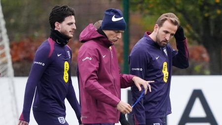 إنجلترا تعيد النظر في خطط مقرها لـ (كأس العالم 2026) وقد تنتقل بين المدن.