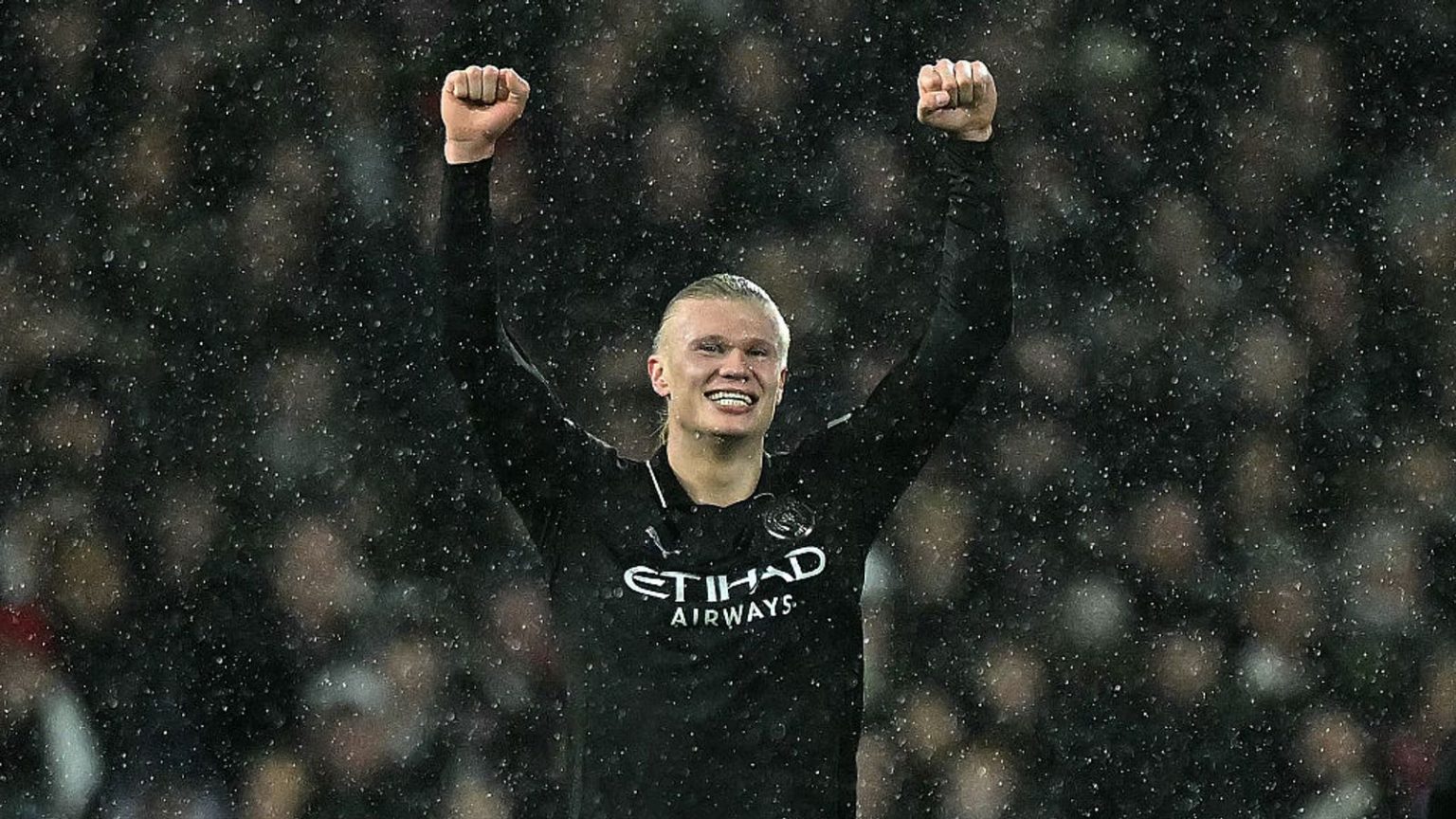 فولهام 4-5 مانشستر سيتي: فريق غوارديولا يحقق الفوز في مباراة (أحرز فيها) 9 أهداف، وهالاند يسجل هدفه المئة.