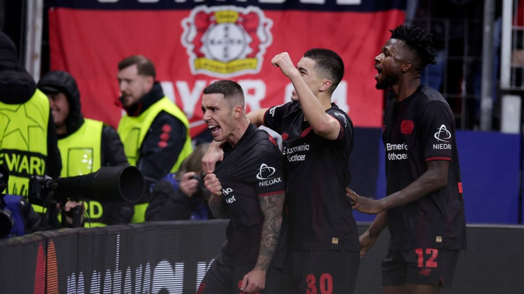 باير ليفركوزن يتعادل 2-2 مع نيوكاسل في (دوري الأبطال) بتسجيل أليكس جريمالدو هدف التعادل القاتل.