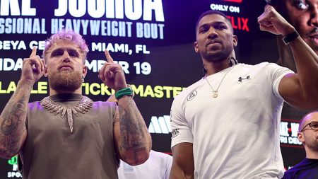 أنتوني جوشوا وجيك بول يدخلان قائمة المباريات غير المألوفة في الملاكمة.