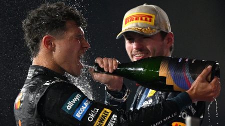 تفسير تكتيكات ماكس فيرستابن في أبوظبي وخسارته بطولة السائقين لصالح لاندو نوريس (McLaren).