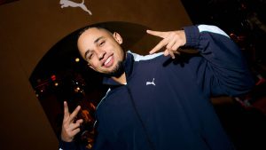 نوح أوكافور: مهاجم ليدز عازم على بقاء النادي في الدوري الإنجليزي الممتاز بعد موسم 2025/2026.