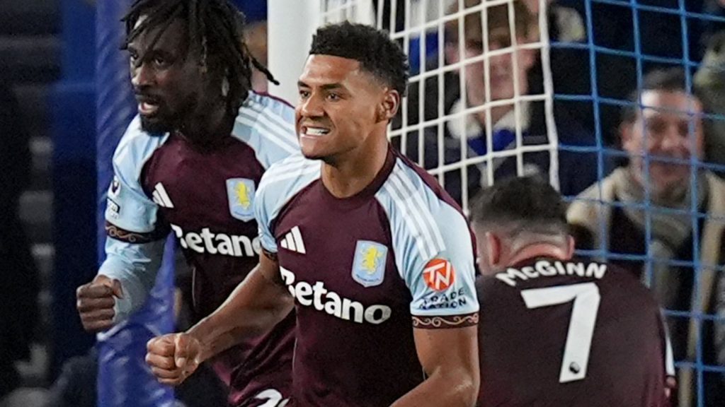 برايتون 3 – 4 أستون فيلا: أستون فيلا يفوز في (مباراة) مثيرة ويصعد إلى المركز الثالث.