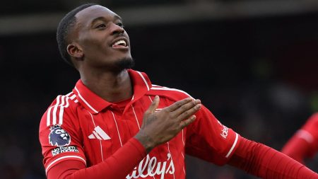 نيوتن فوريست 3 – 0 توتنهام هوتسبير: توتنهام يتعرض للهزيمة في سيتي غراوند وسط صعوبات لحارس المرمى غويلمو فيكاريو.