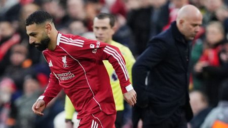 محمد صلاح: يقدم مدرب ليفربول آرنه سلوت تحديثًا عن المهاجم بعد إعادته للقائمة في الفوز على برايتون.