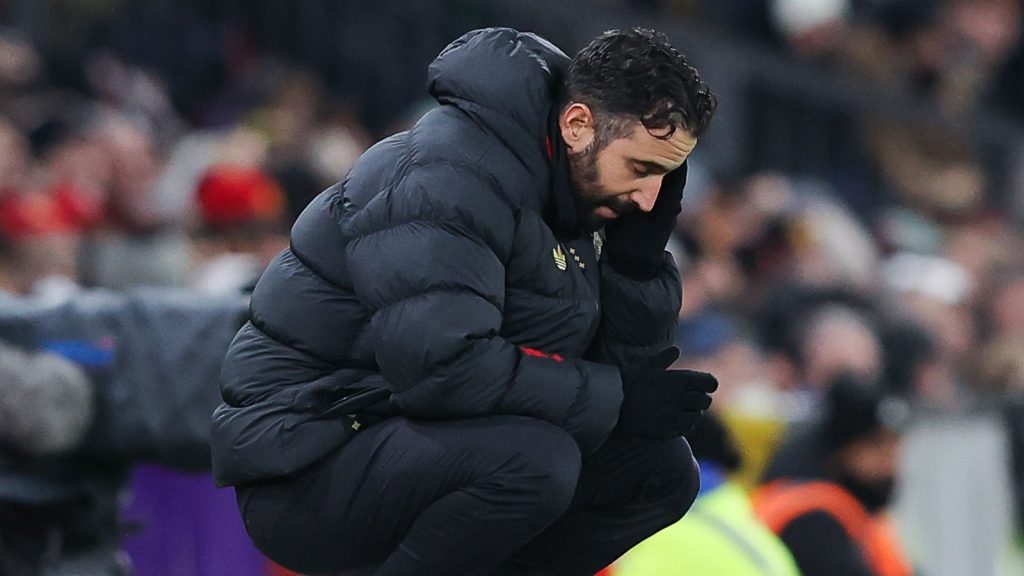 هل أصبح روبن أموريم عائقاً وليس مساعداً لمانشستر يونايتد؟ أبرز أحداث وإخفاقات (الدوري الإنجليزي الممتاز).