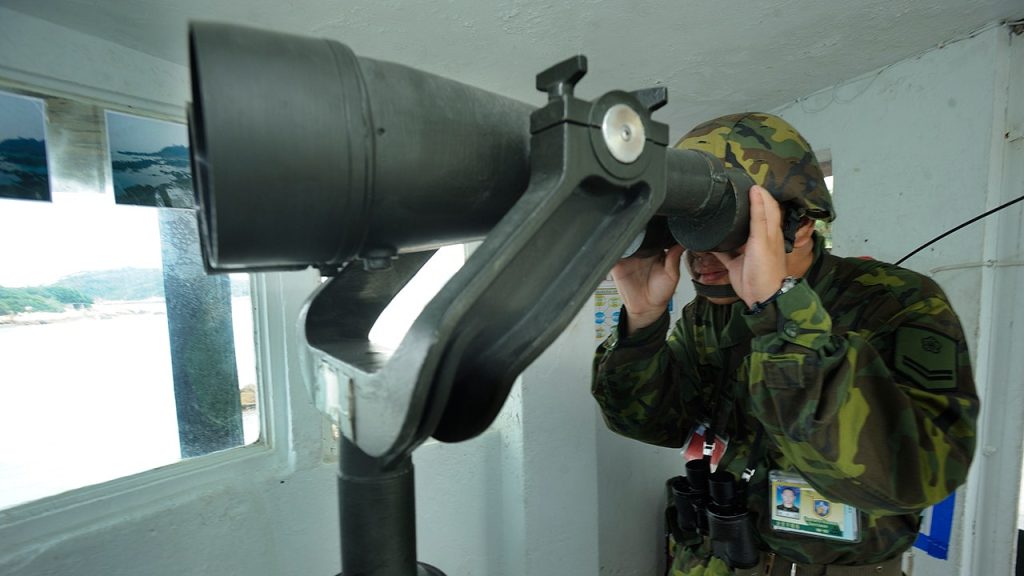 تايوان تكشف عن خطة دفاعية بقيمة 40 مليار دولار وسط ضغوط عسكرية صينية.