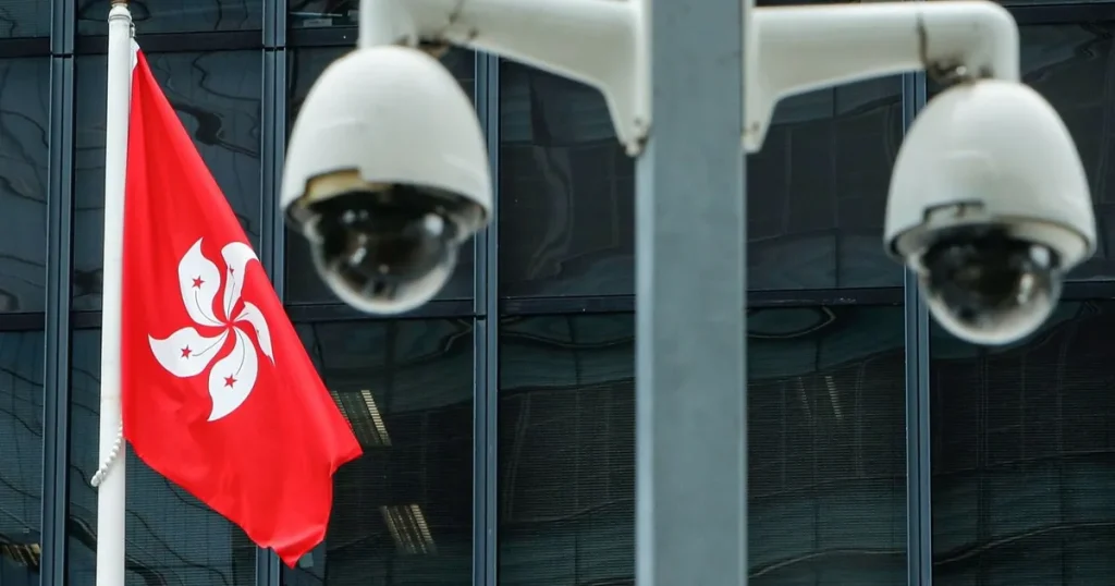 وسط ضغط صيني.. الحزب الديمقراطي المعارض في هونج كونج يصوت لحل نفسه