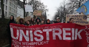 احتجاجات طلابية واسعة في ألمانيا على قانون الخدمة العسكرية الجديد