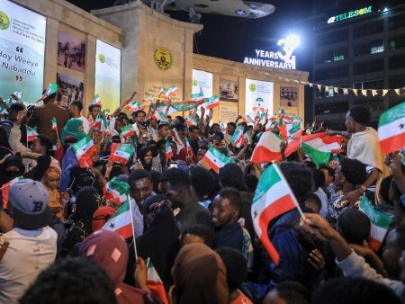 صوماليلاند تنفي الاتفاق على استضافة قواعد إسرائيلية وإعادة توطين فلسطينيين.