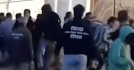 احتجاجات إيران.. اعتقالات واسعة وتقارير عن ارتفاع أعداد ضحايا الاشتباكات