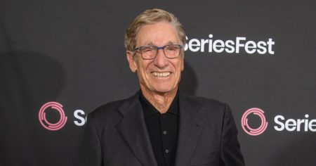 موري بوفيتش يقول إنه لن يقدم برنامجه الحواري اليوم في (Dirty Talk) الوثائقية.